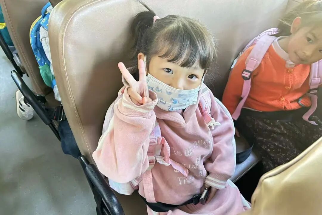 筑牢校車安全 守護成長之路 —— 紅蓮湖第二幼兒園校車安全應急演練活動 筑牢校車安全 守護成長之路 —— 紅蓮湖第二幼兒園校車安全應急演練活動