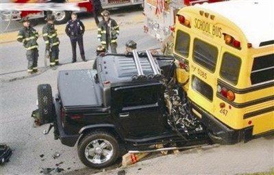 美國校車“特權”多 安全系數僅次總統(tǒng)專車