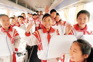 真正安全、規范的校車離我們有多遠？