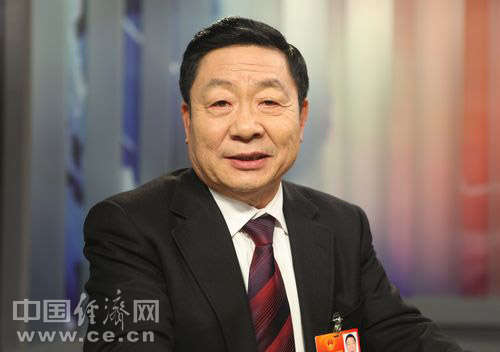 李進巔：建議統一對校車司機進行培訓