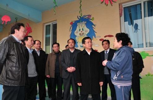 南鄭：省政府校車(chē)安全管理專(zhuān)項(xiàng)督查組檢查督導(dǎo)