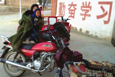安全校車何時(shí)能開(kāi)進(jìn)農(nóng)村學(xué)校