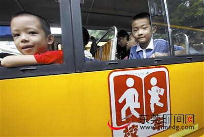 開學了！東莞市各鎮街交警將嚴查違法校車