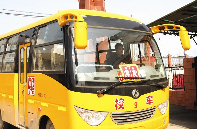 持B照、C照開校車 江陵一校車公司司機駕照資質不達標