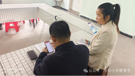 筑牢校車道路安全防線,守護幼兒平安出行——冷坑鎮中心小學開展幼兒園安全督導活動 20251211筑牢校車道路安全防線,守護幼兒平安出行(1)966.png