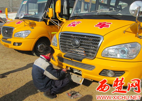 宿豫區(qū)教育局更換全區(qū)校車車載監(jiān)控設(shè)備/ 宿豫區(qū)教育局更換全區(qū)校車車載監(jiān)控設(shè)備