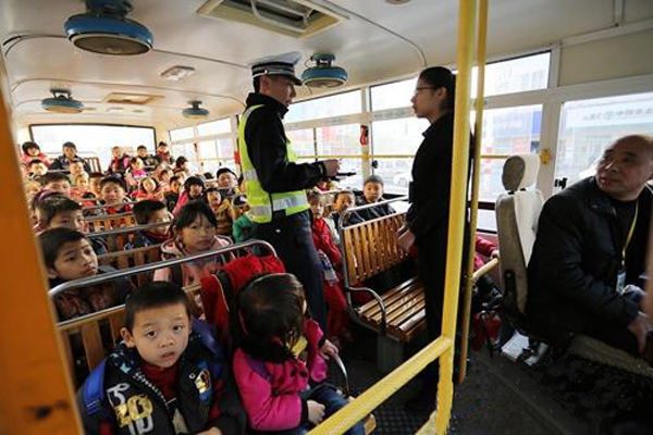 晉江開(kāi)展校車專項(xiàng)整治活動(dòng)