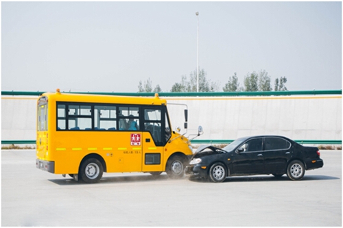 巔峰拍檔熱播  田亮出“車禍”緣來是校車真人秀