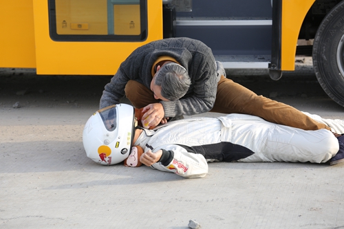 巔峰拍檔熱播  田亮出“車禍”緣來是校車真人秀