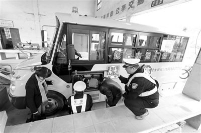 順昌：校車“體檢”迎開學