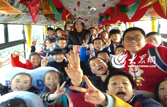 “雙旦”來襲 交運溫馨校車流動課堂繽紛多彩