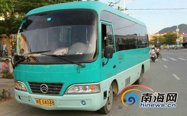核載19人實載55人 三亞又查獲一嚴重超員“校車”