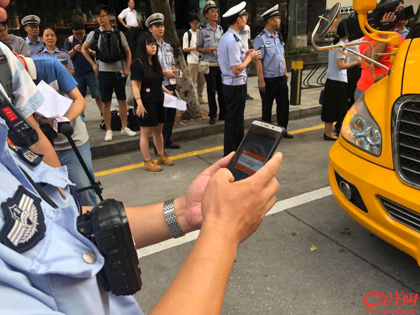 廣州：開學首日早晨，交警共查處校車違規違法行為25宗