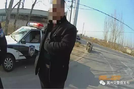 冀州交警查獲一起“黑校車”的嚴重違法行為！