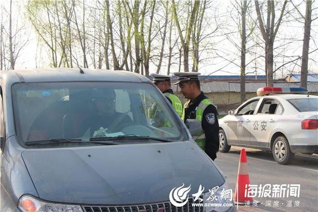 山東菏澤：?jiǎn)慰h積極開(kāi)展打擊非法校車宣傳 確保學(xué)生乘車安全
