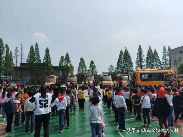加強校車安全管理，保障乘車學生安全