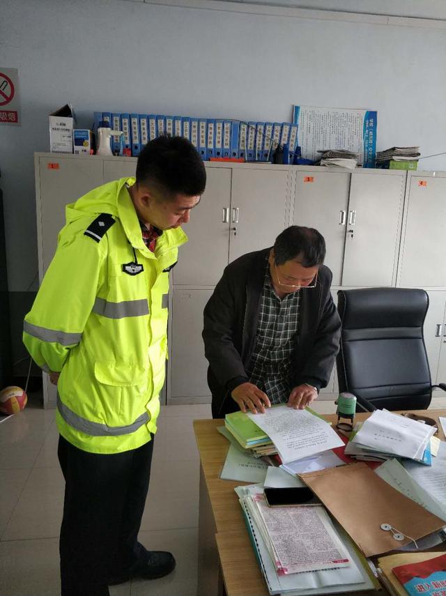 長春交警雙陽大隊深入轄區(qū)學校幼兒園，開展校車交通安全隱患排查