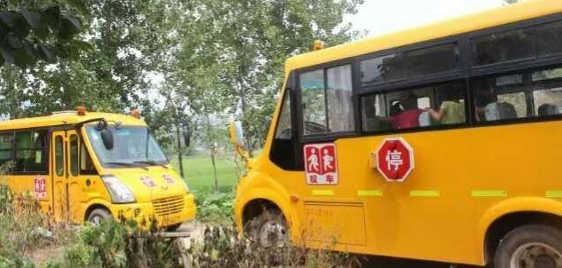 奇葩：湖北陽新合法校車無法上路，孩子出行咋辦？