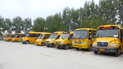 興慶區(qū)開展專項行動 42輛校車接受檢查