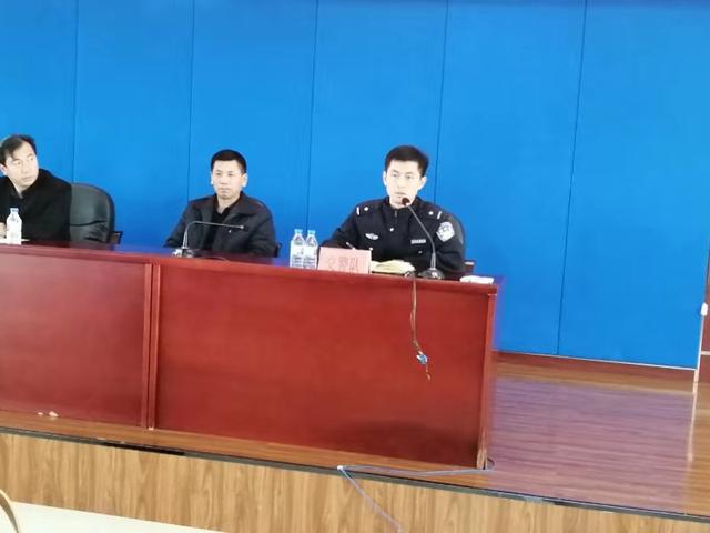 警鐘長鳴、防患未然——長春交警雙陽大隊走進吉林省福祥校車服務有限公司，開展交通安全及法制宣講活動