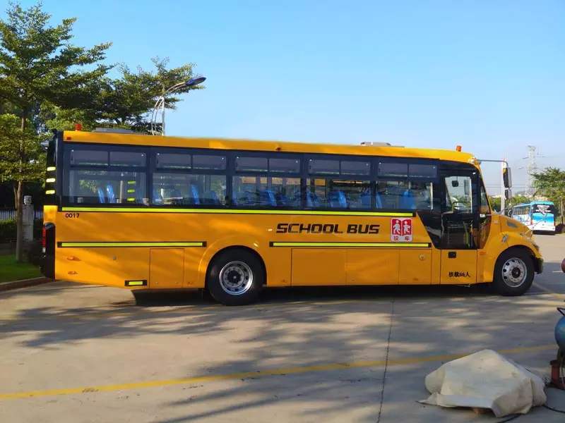 湖南省常德清理校車隱患為中小學(xué)生和幼兒園撐起安全傘