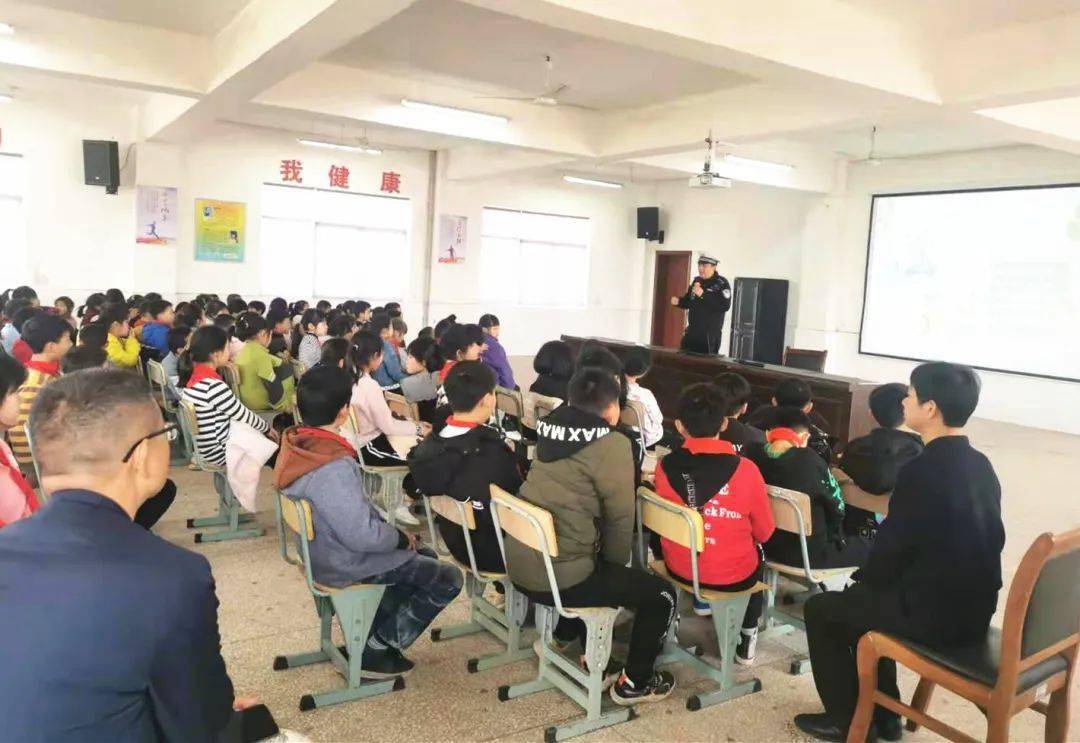 長沙：給校車上一把安全鎖！岳麓區(qū)全力護航學生上學路