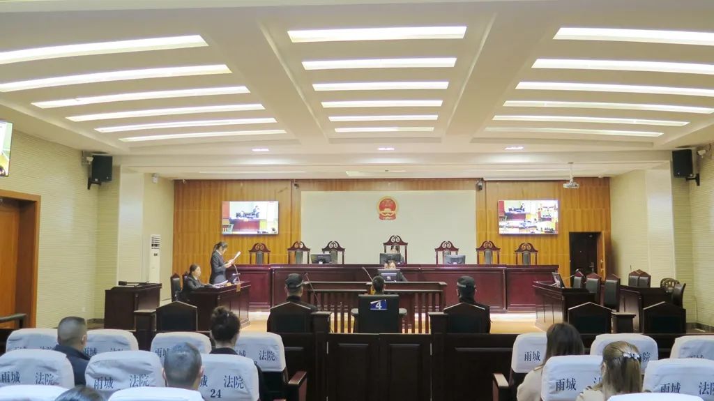【感受公平正義】“黑校車”非法運(yùn)營(yíng)還超載13人，法院判了！