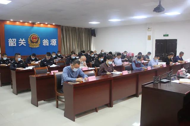 翁源縣召開(kāi)道路交通安全工作聯(lián)席會(huì)議部署校車專項(xiàng)整治工作