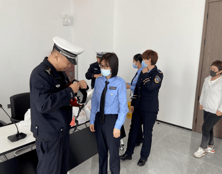 筑牢平安上學(xué)路 強化校車安全源頭管理 西青交警為校車駕駛員再培訓(xùn)