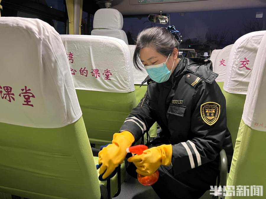 開學(xué)首日，12.5萬學(xué)子乘坐“暖”校車準點到校
