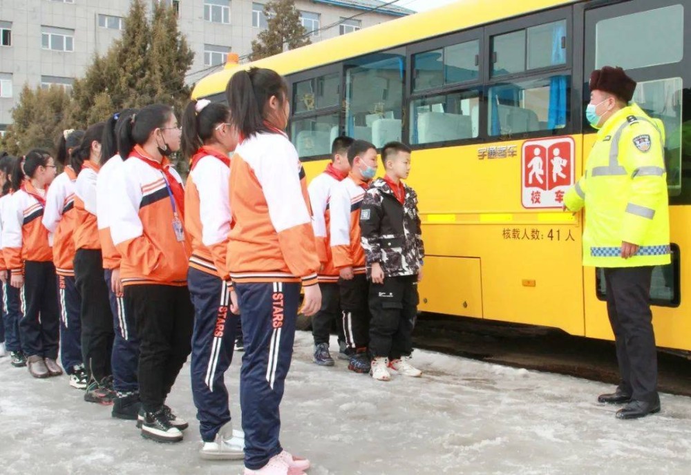 江源區交警大隊：加強校車管理，護航“平安上學路”