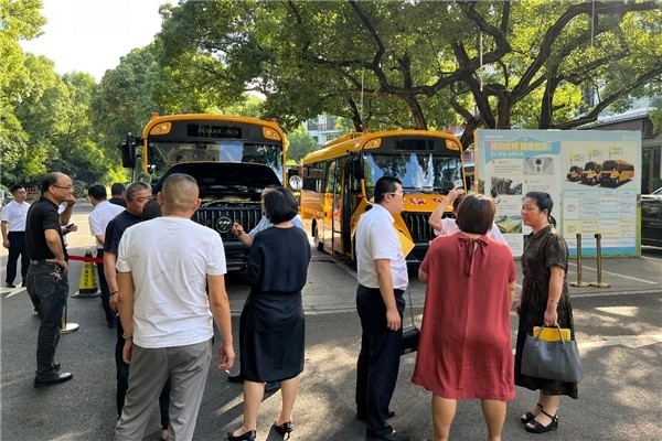 一起向未來丨歐輝校車筑夢護(hù)航，助力華東區(qū)域孩童健康出行