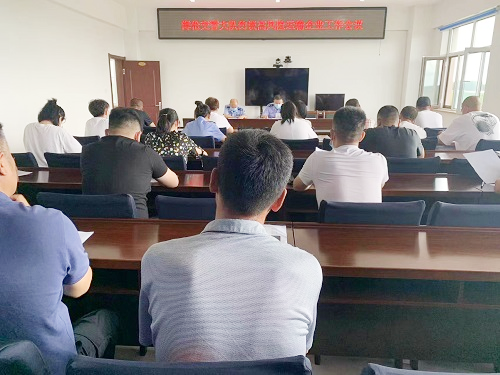 海倫市公安局交警大隊召開約談貨運企業(yè)、校車公司負(fù)責(zé)人會議
