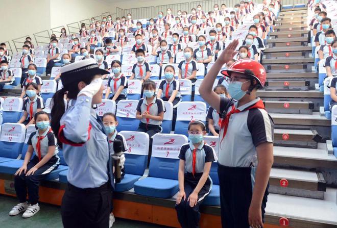 【豫筑平安】護校安園，河南交警在行動！