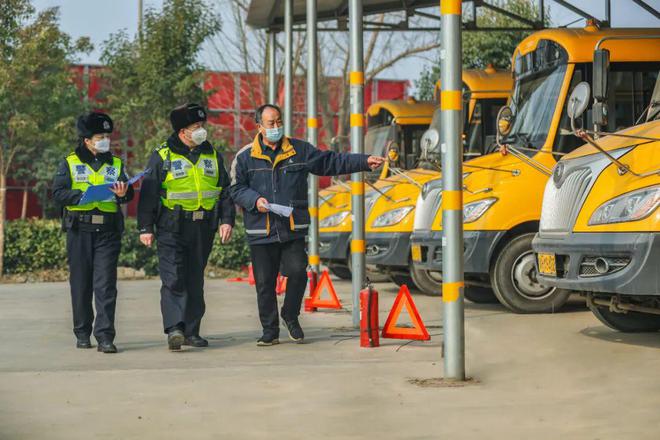 【豫筑平安】護校安園，河南交警在行動！