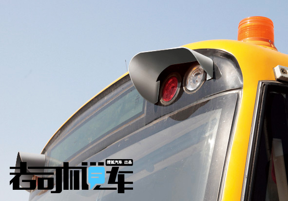 開學季家長必看！孩子這樣坐校車才安全