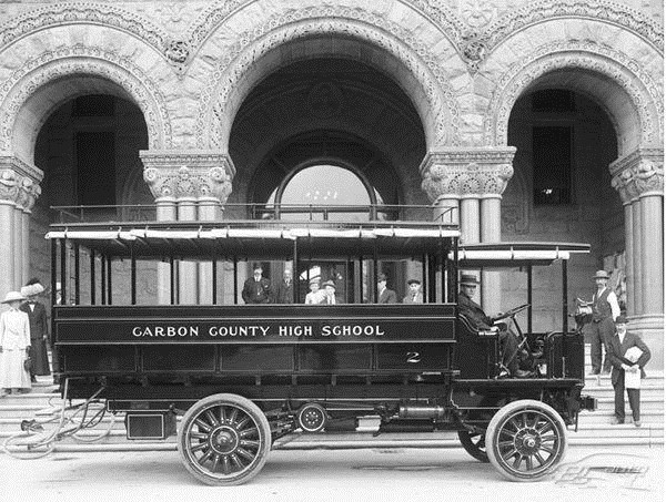 回顧校車歷史 看美國(guó)徹頭徹尾特權(quán)校車