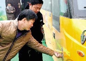 中牟縣加強(qiáng)校車整治