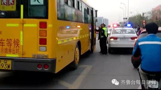 臨沂：“救命”啊！校車車主打學生啦！