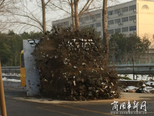 瘋狂校車直面瘋狂測(cè)試 宇通表示很淡定