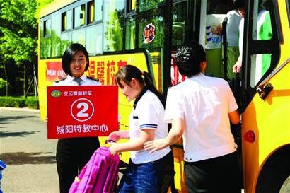 單程98公里，最長校車線昨開通