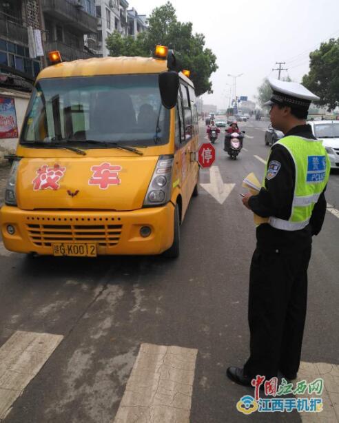 德安交警多舉措加強校車交通安全管理工作打造學生出行“平安路”
