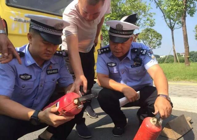 湘潭一校車司機酒駕心存僥幸“走捷徑”，交警蜀黍：沒想到吧？