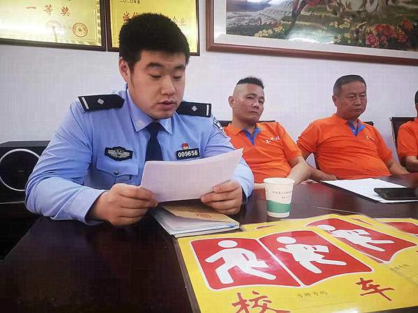 湖北：關(guān)注校車安全，鄂州大興校車一直在行動