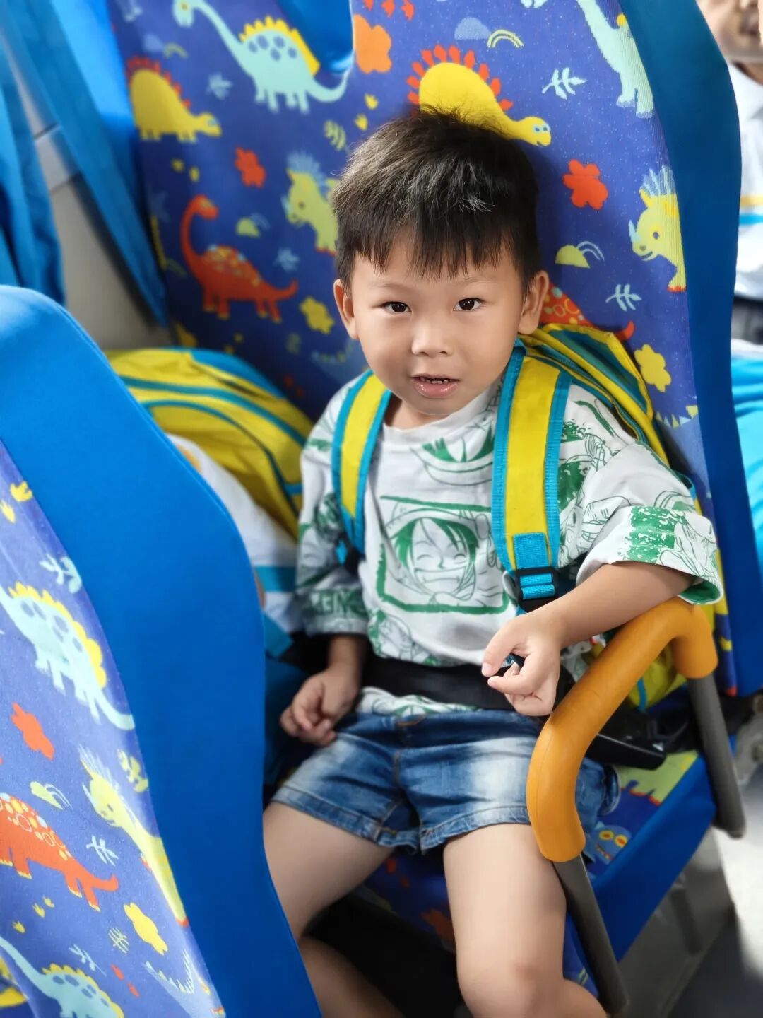 校車演練不松懈,安全意識記心間——蘆苞鎮中心幼兒園2025年秋季學期校車消防演練 85db4926b08f7e4b63cf4fbf1544c912.jpg