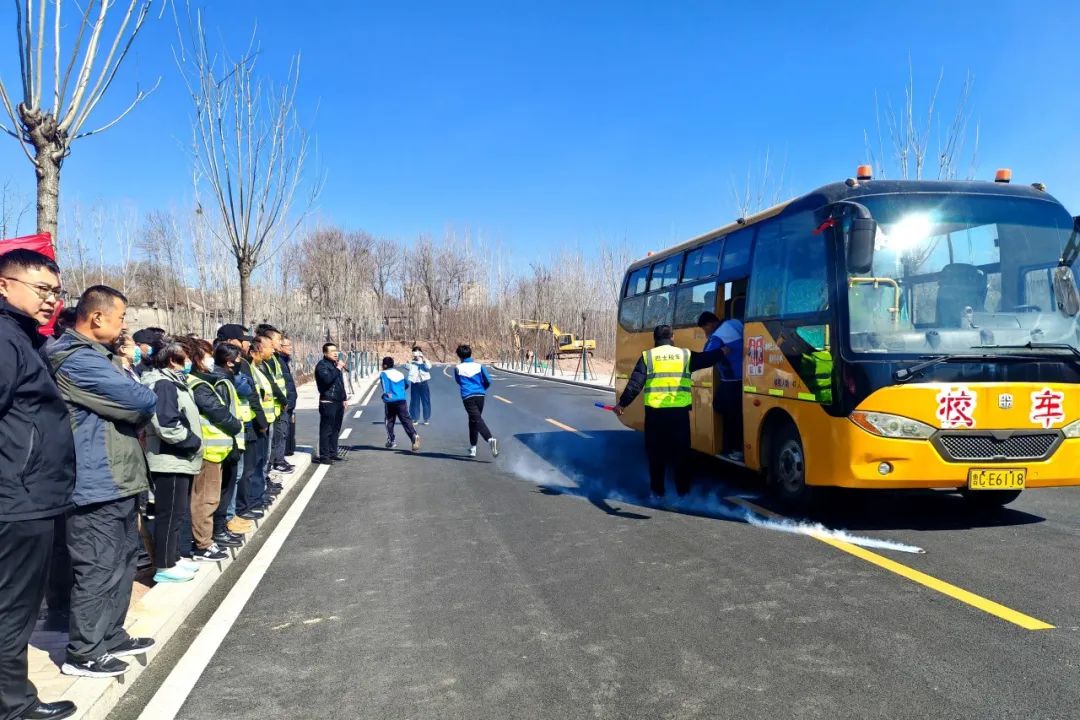 “體檢+練兵”雙管齊下丨淄川區(qū)開啟校車“全天候守護(hù)”模式
