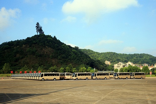 服務(wù)G20峰會(huì) 宇通T7高端公商務(wù)車(chē)正式交付杭州