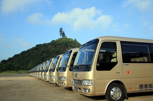 服務(wù)G20峰會(huì) 宇通T7高端公商務(wù)車(chē)正式交付杭州