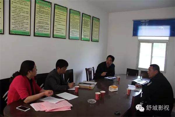 安徽：干汊河鎮(zhèn)人大督查校車(chē)安全整治工作