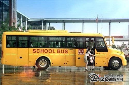 新校車標(biāo)準(zhǔn)之爭(zhēng)落幕 有望三月正式實(shí)施